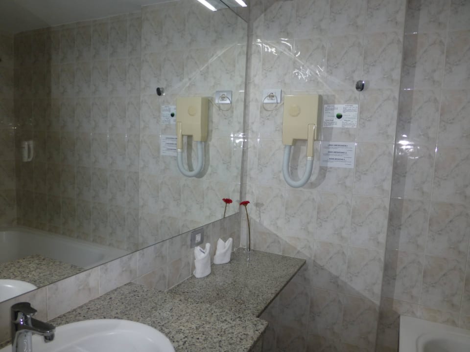 Riesenspiegel und viel Ablagefläche HL Sahara Playa