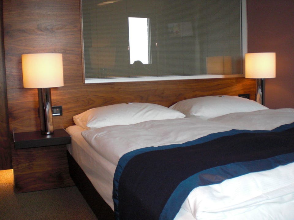 Zimmer Mövenpick Hotel Hamburg