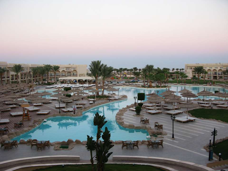 Active pool Pickalbatros Royal Moderna Resort-Sharm El Sheikh