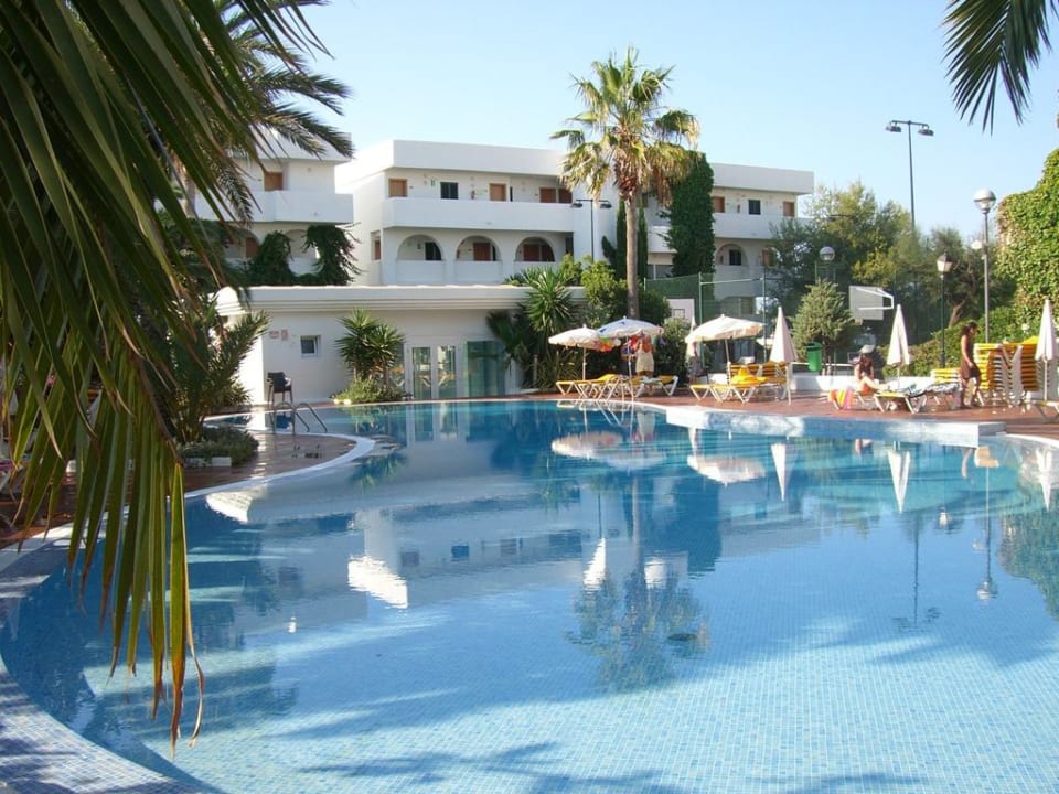 pool-blue-sea-club-martha-s-resort-cala-d-or-holidaycheck