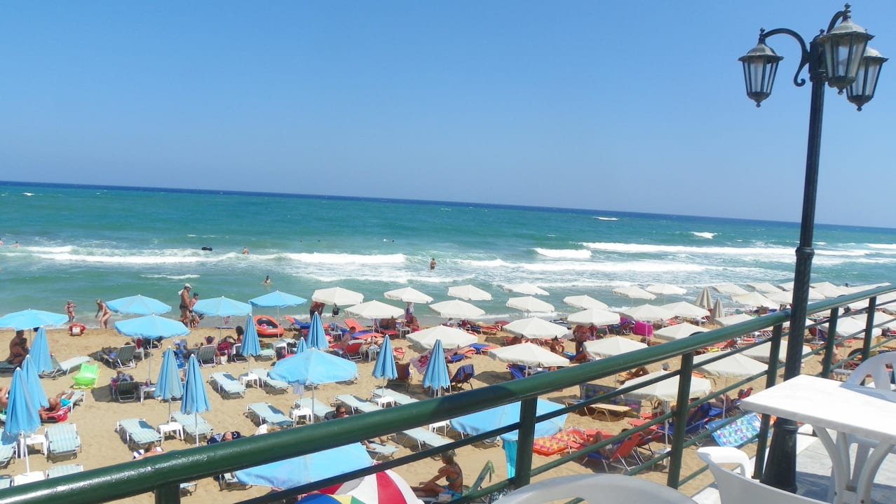 Ausblick von der Terrasse Hotel Dedalos Beach