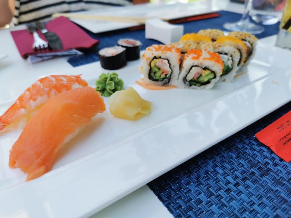 Gastro Acanthus Cennet Barut Collection