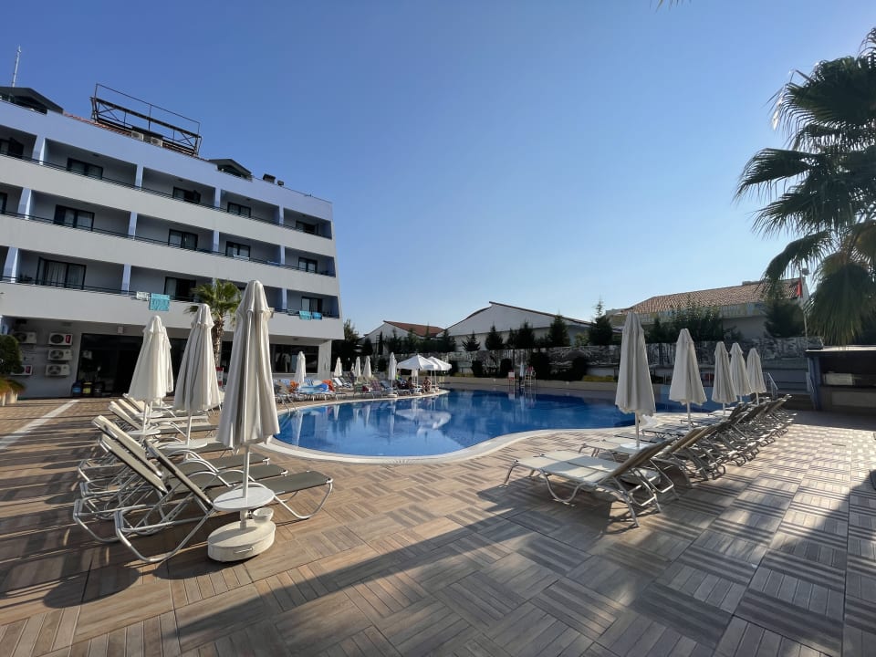 Pool Grand Seker Hotel