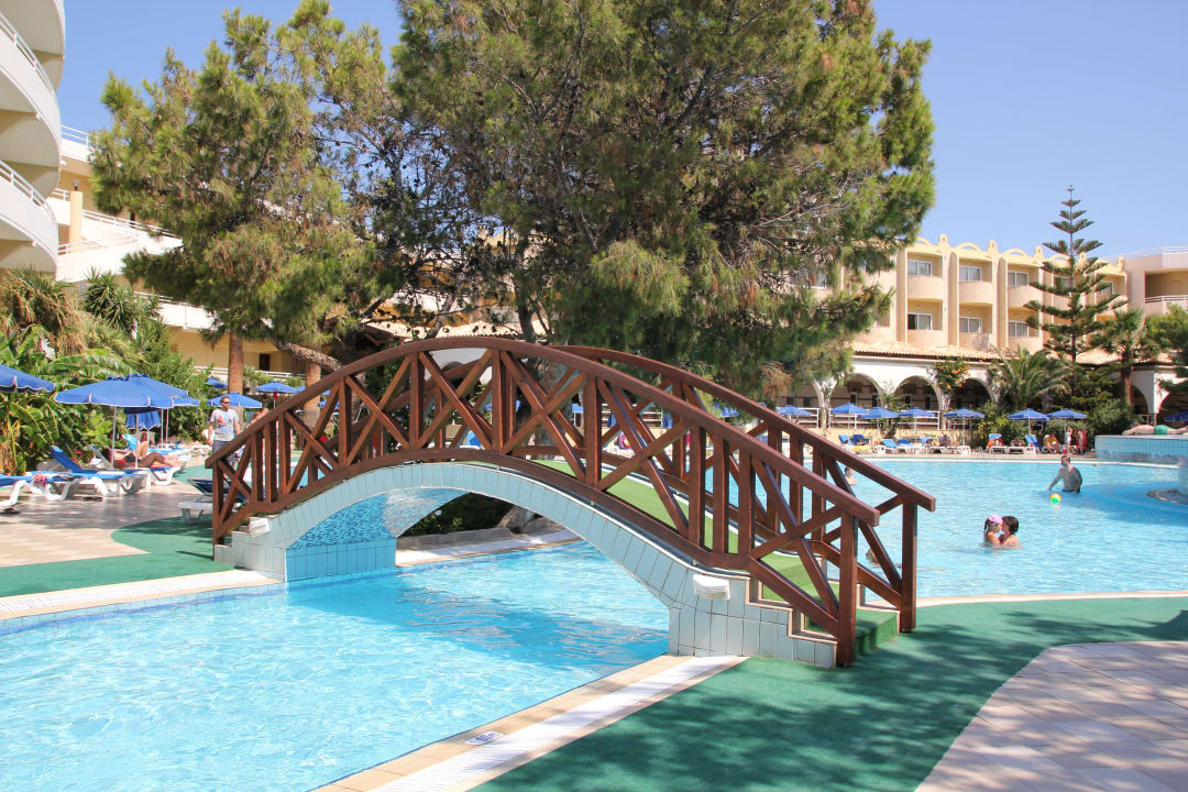 Pool Hotel Kalithea Mare Palace