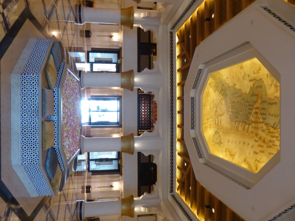 Die Lobby Jumeirah Mina Al Salam