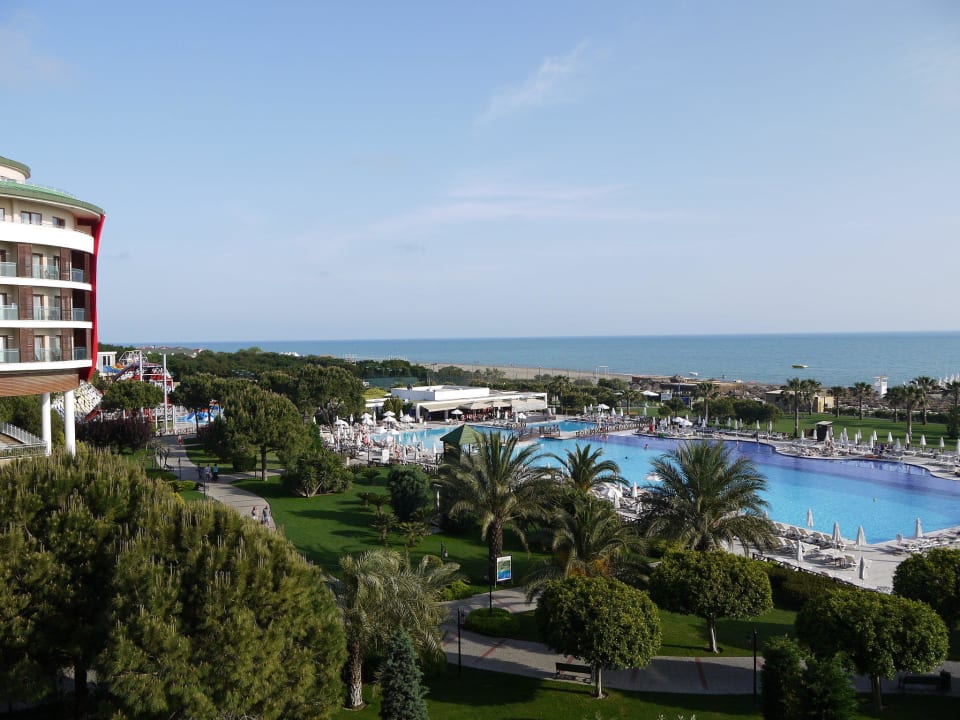 Blick aus dem Zimmer auf den Family-Pool Voyage Belek Golf & Spa