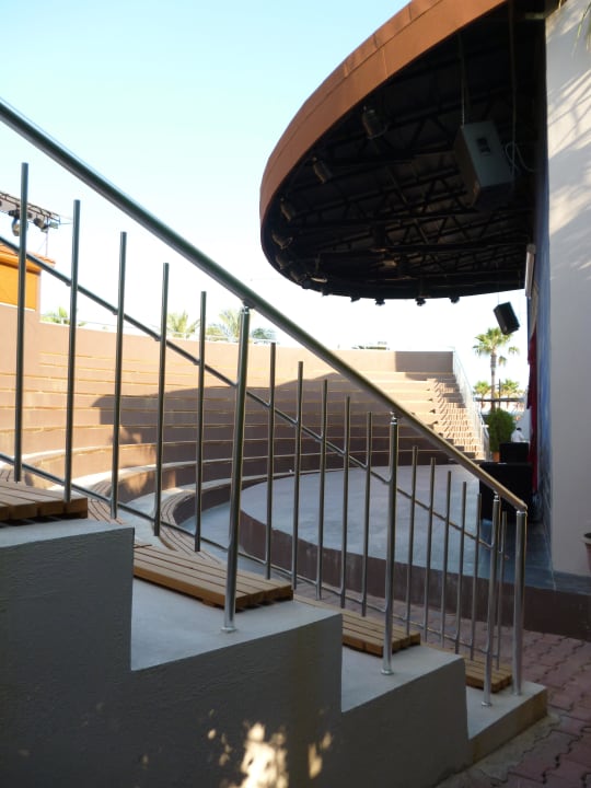 Amphitheater Hane Family Resort