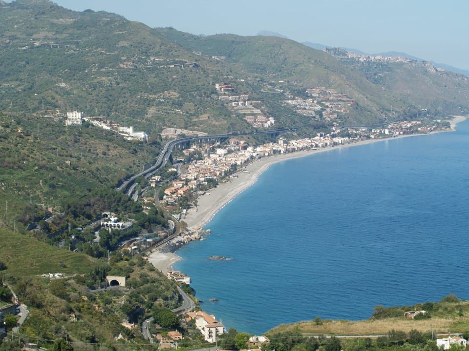 Hotel (oben links) vom griechischen Theater fotografiert Hotel Olimpo