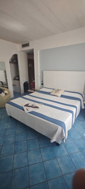 Zimmer Hotel Resort & Spa Baia Caddinas