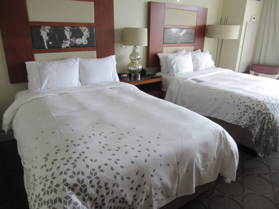 Bett Hotel Renaissance by Marriott Las Vegas