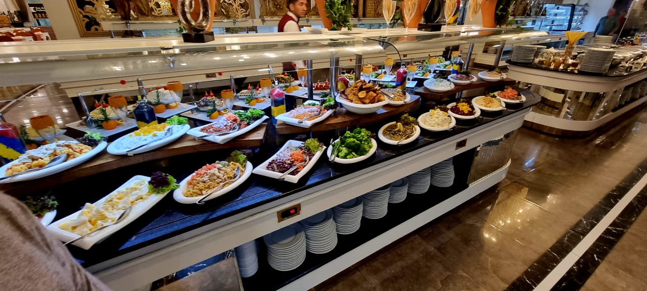 Gastro Side Royal Palace Hotel & Spa