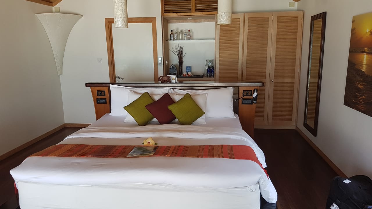 Zimmer Kuredu Island Resort & Spa