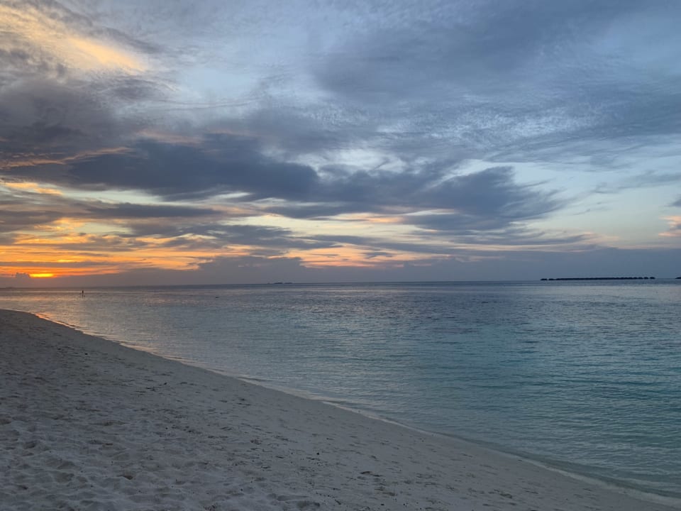 Strand Vilamendhoo Island Resort & Spa