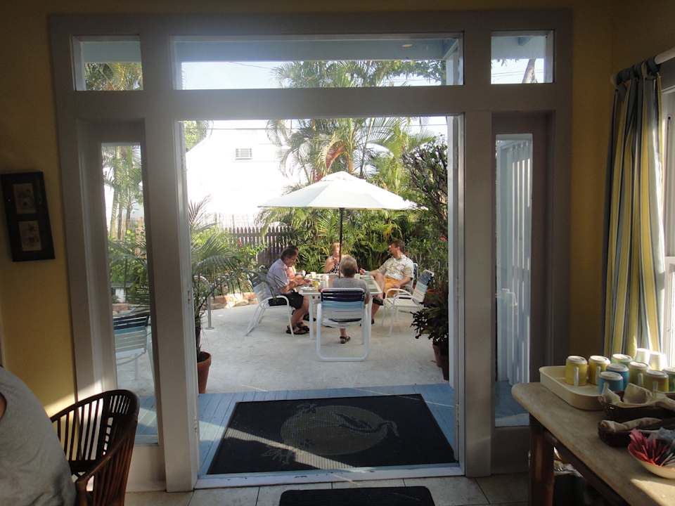 Frühstückstisch Hotel Heron House Court