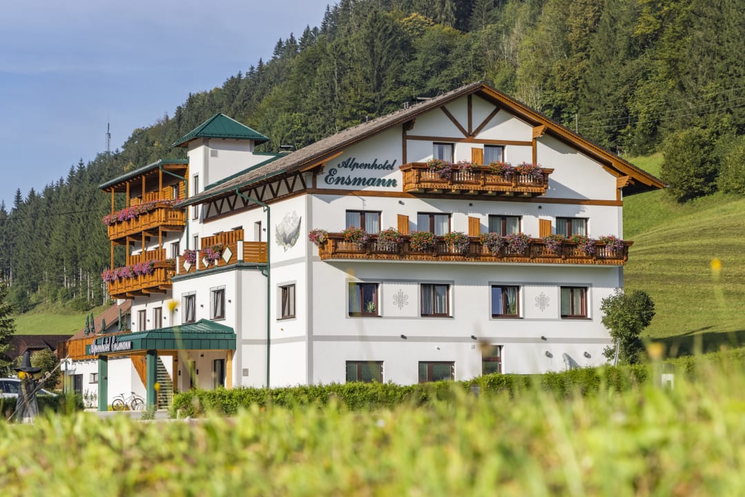 Außenansicht Alpenhotel Ensmann