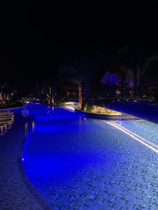 Pool Akra Fethiye Tui Blue Sensatori