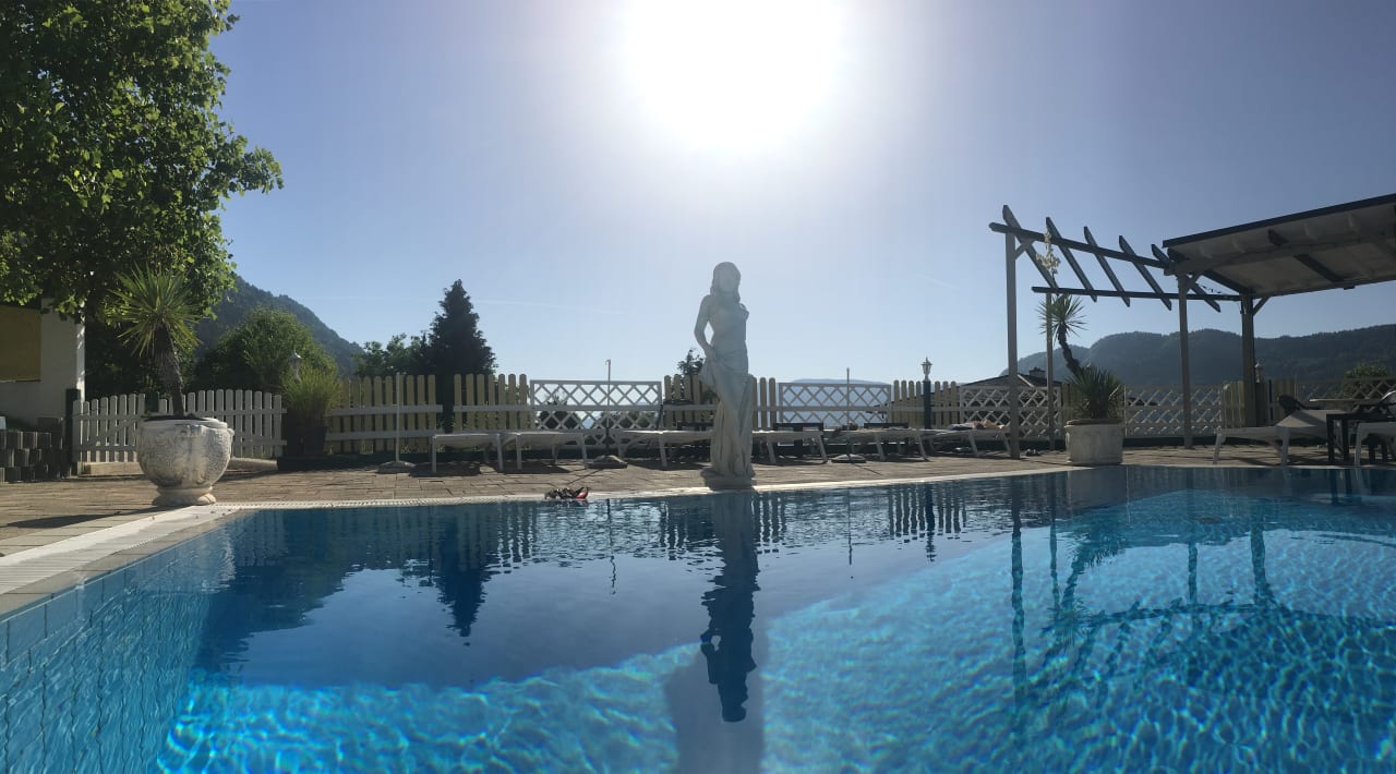 Pool Hotel Sonnenhügel