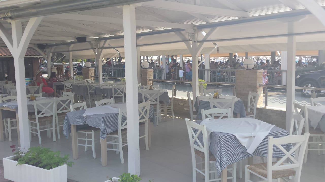 Taverne am Strand Hotel Lagomandra Beach