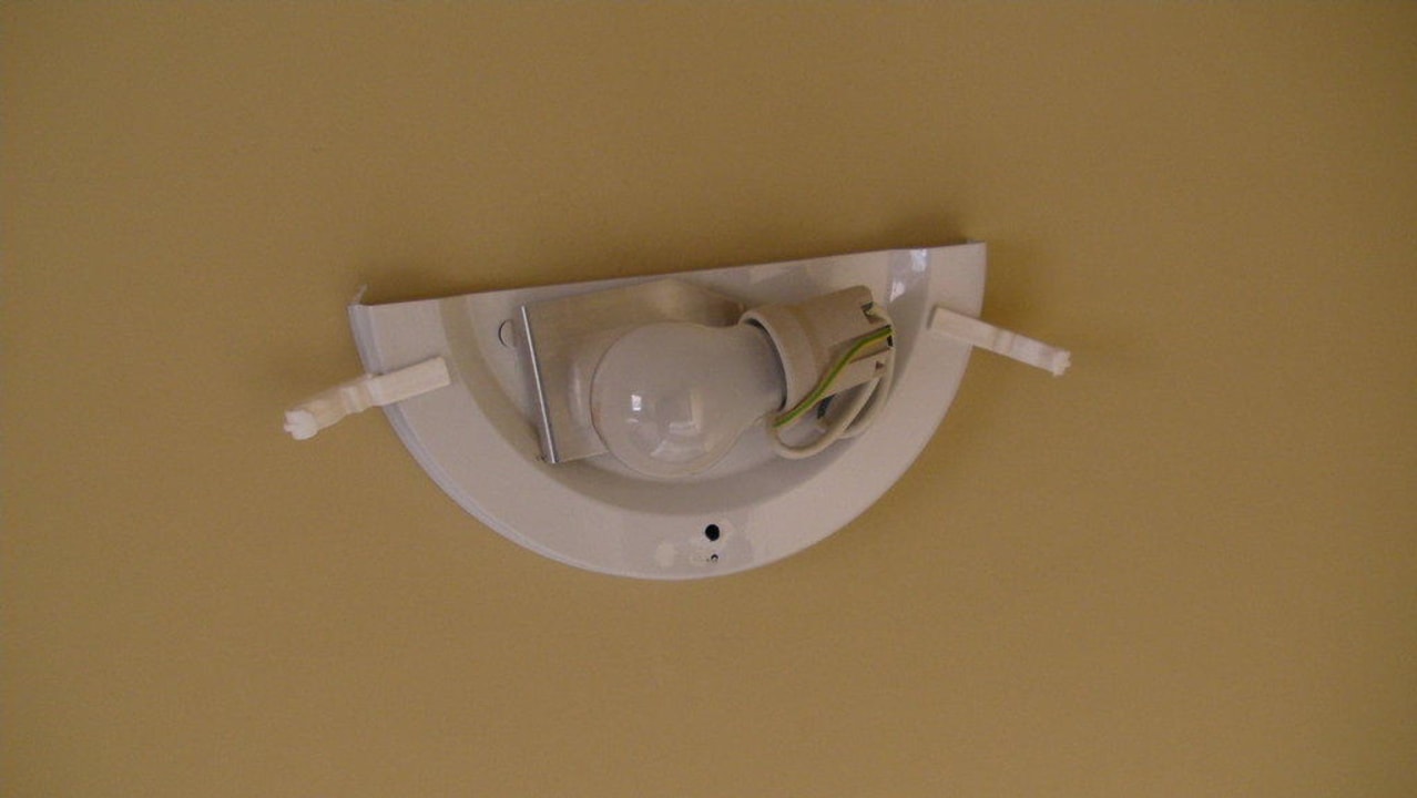 Defeckte Zimmerlampe Hotel Arena