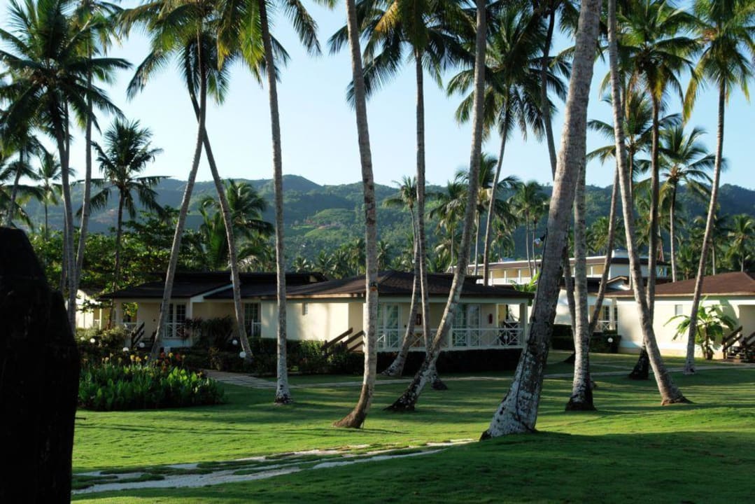 Blick auf die Bungalows Viva V Samana by Wyndham – Adults Only
