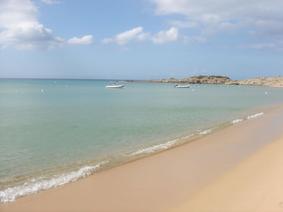 Čistá pláž a čisté moře Hotel New Barcavela