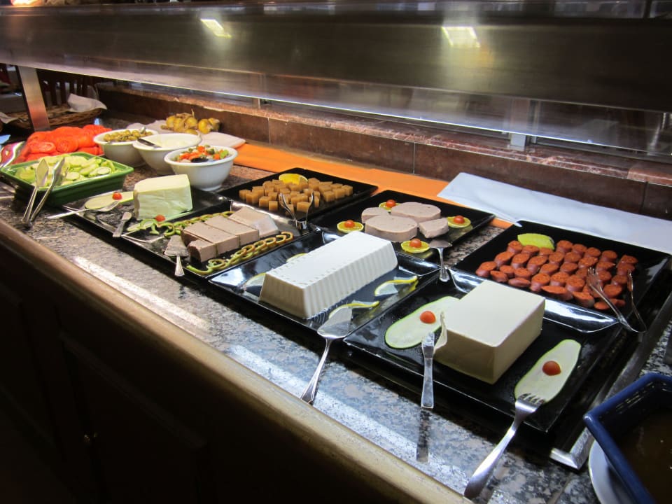 Teil des Frühstücksbuffets Caprice Janeiro Hotel & Spa