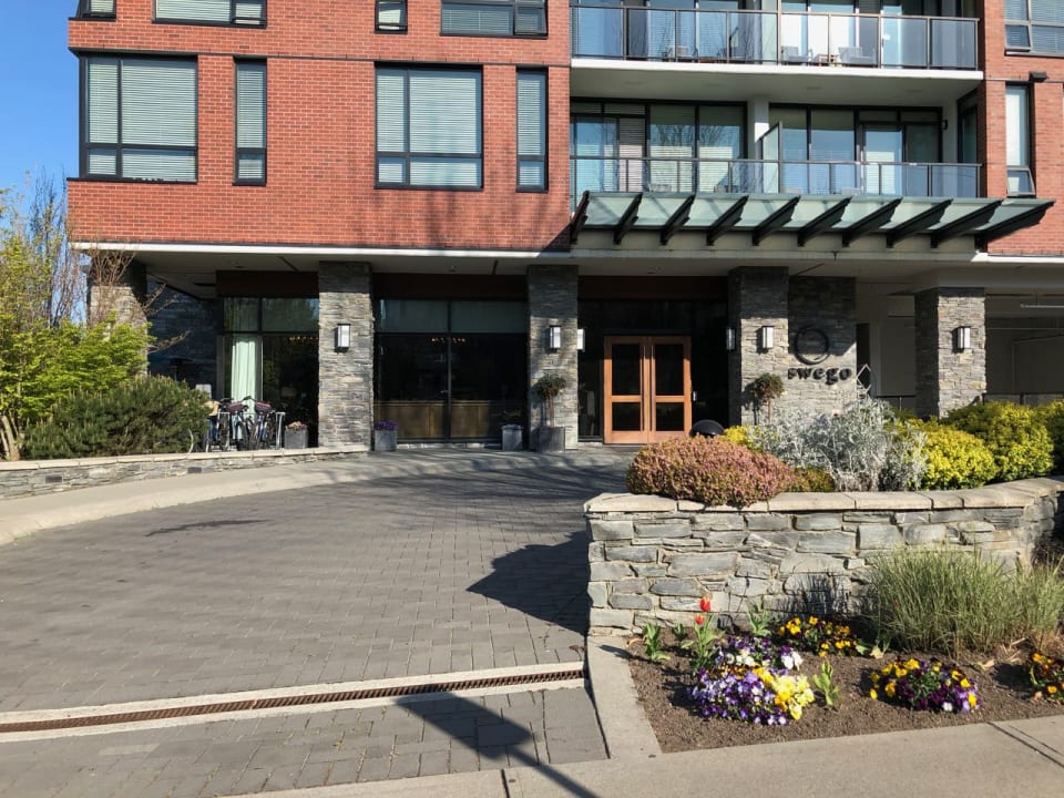 Außenansicht Hotel Oswego