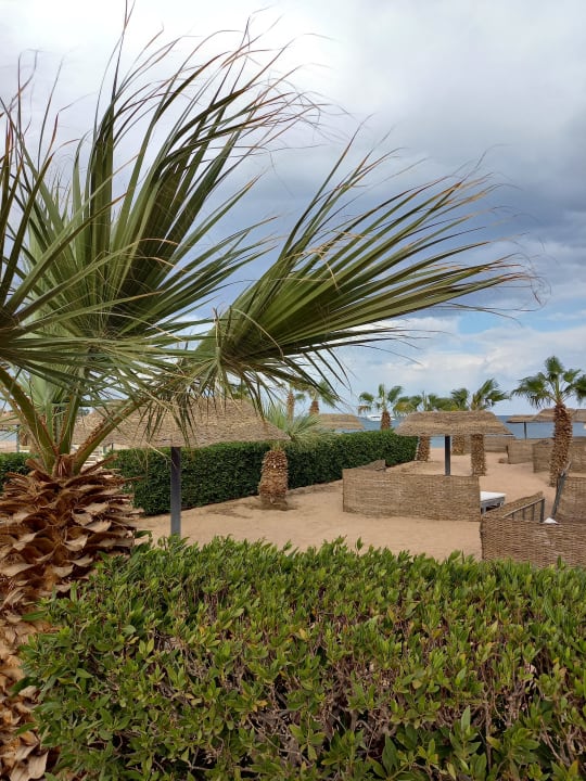 Strand Lotus Bay Beach Resort