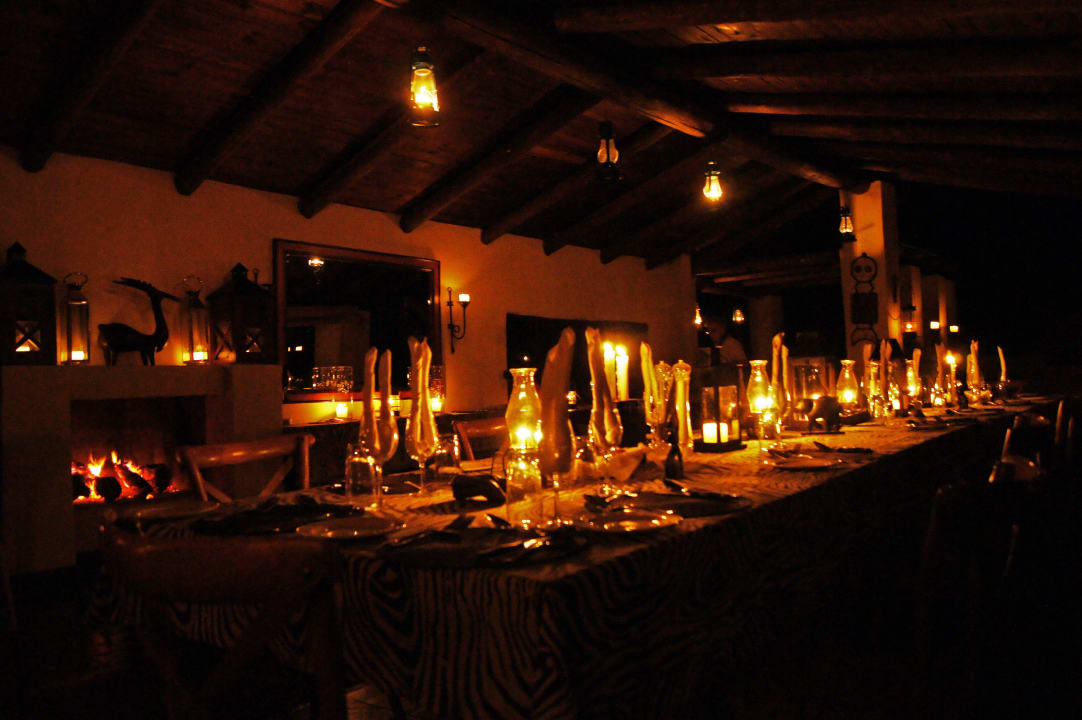 Kurz vor dem Abendessen Notten's Bush Camp