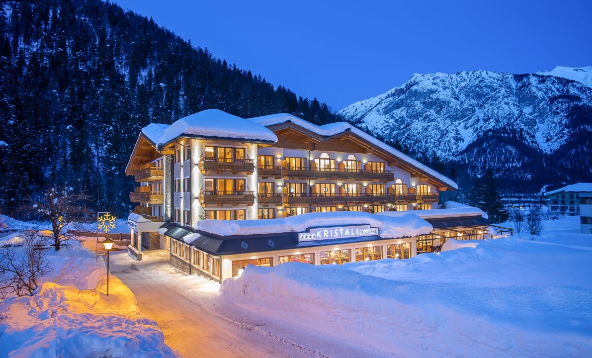 Außenansicht Verwöhnhotel Kristall