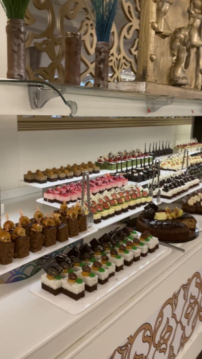 Gastro Side Royal Palace Hotel & Spa