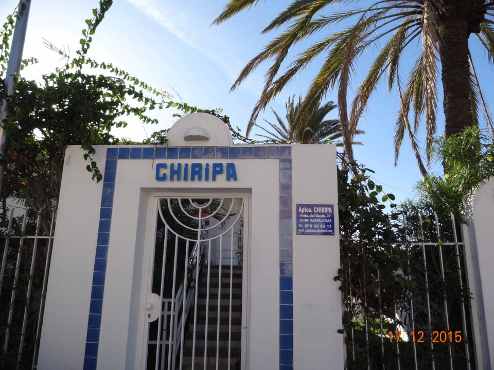 Eingang von Avenida del Oasis Hotel Chiripa