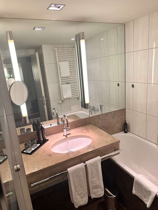 Zimmer Dorint Hotel am Heumarkt Köln