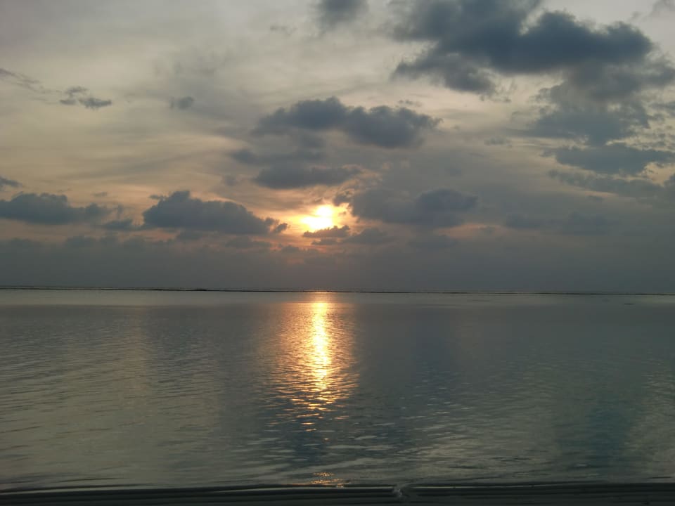 Sonnenuntergang - ein Traum Meeru Maldives Resort Island