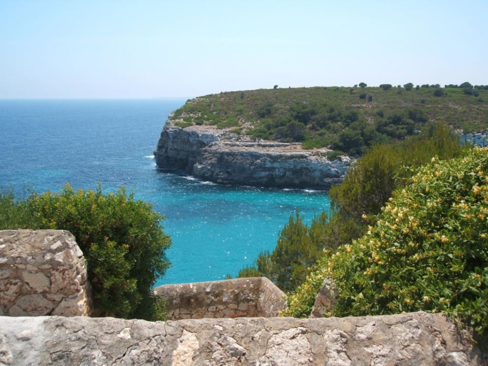 Weg zum Hotel-Strand blau punta reina