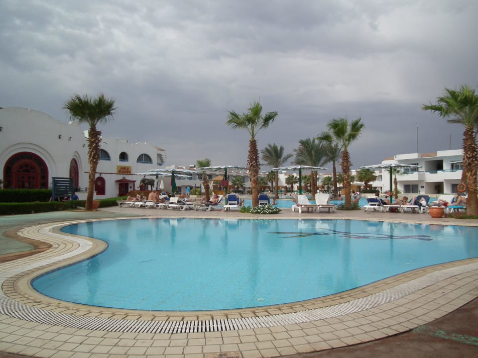 Hotelpool Dreams Vacation Resort