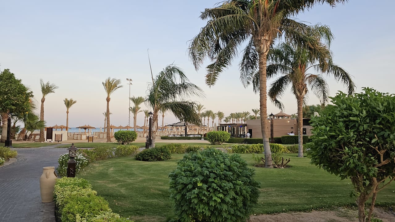 Gartenanlage Steigenberger ALDAU Beach Hotel