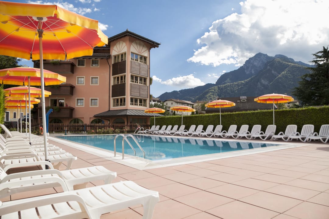 Piscina Family Hotel Adriana