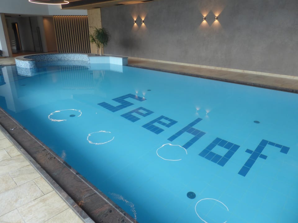 Pool Hotel Seehof