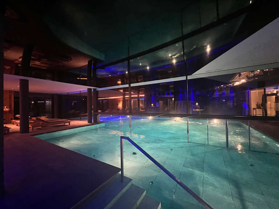 Pool SONNENBERG | Panorama Dolomites Wellbeing