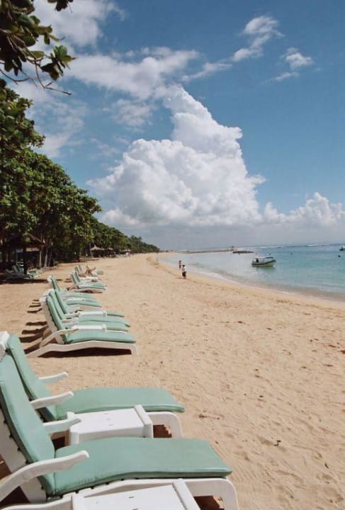 Strand vor dem Hotel The Laguna A Luxury Collection Resort & Spa