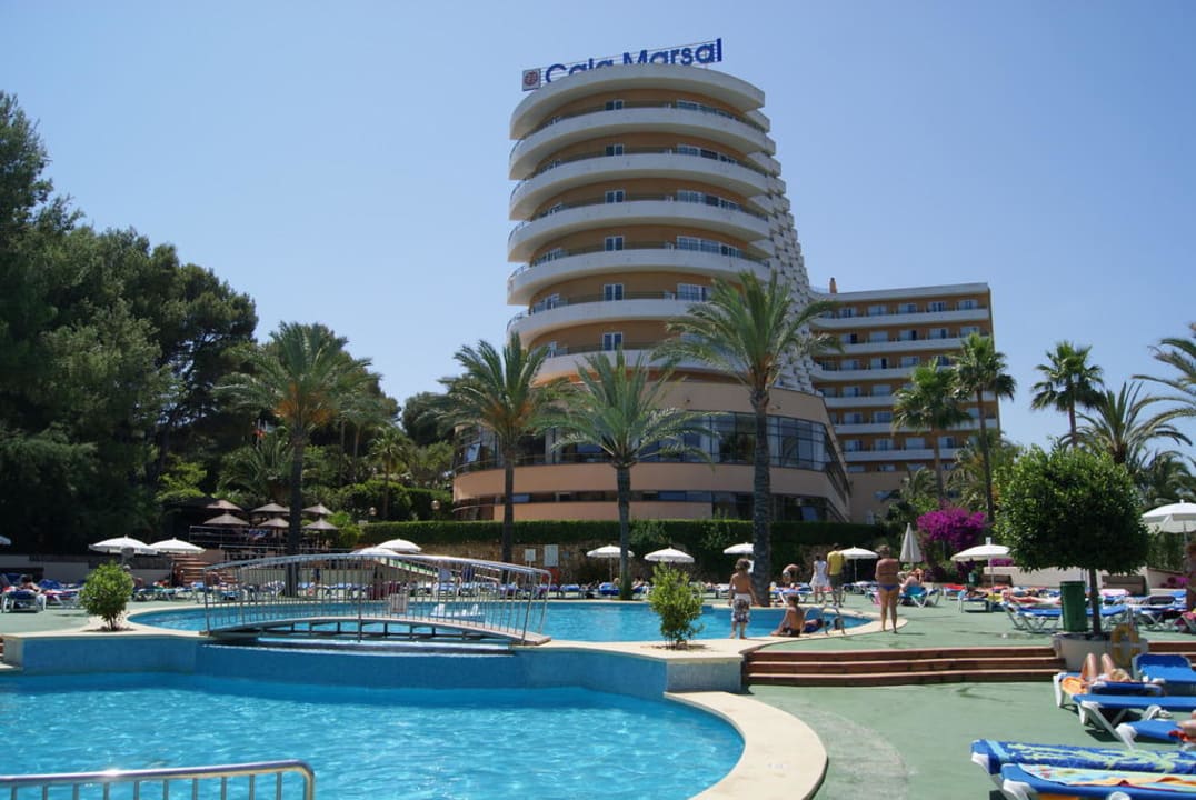 Hotelansicht vom Pool Grupotel Cala Marsal Nature Hotel