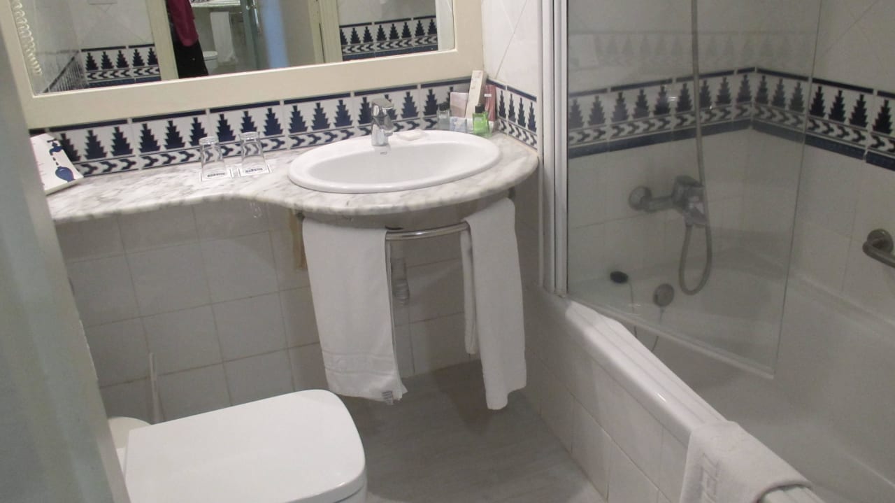 Badbereich H10 Tenerife Playa