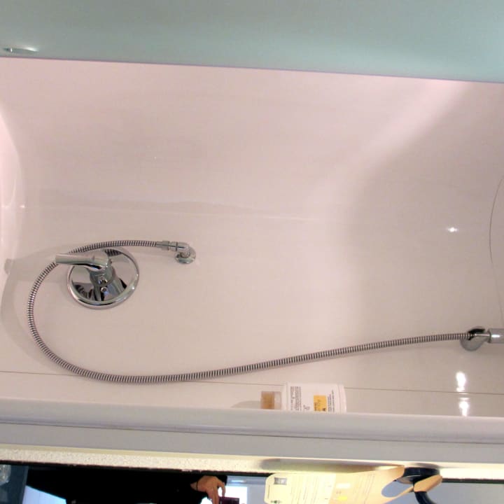 Dusche greet hotel Paris Nord 18è