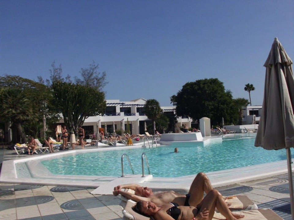 Pool in der Appartmentanlage Relaxia Olivina