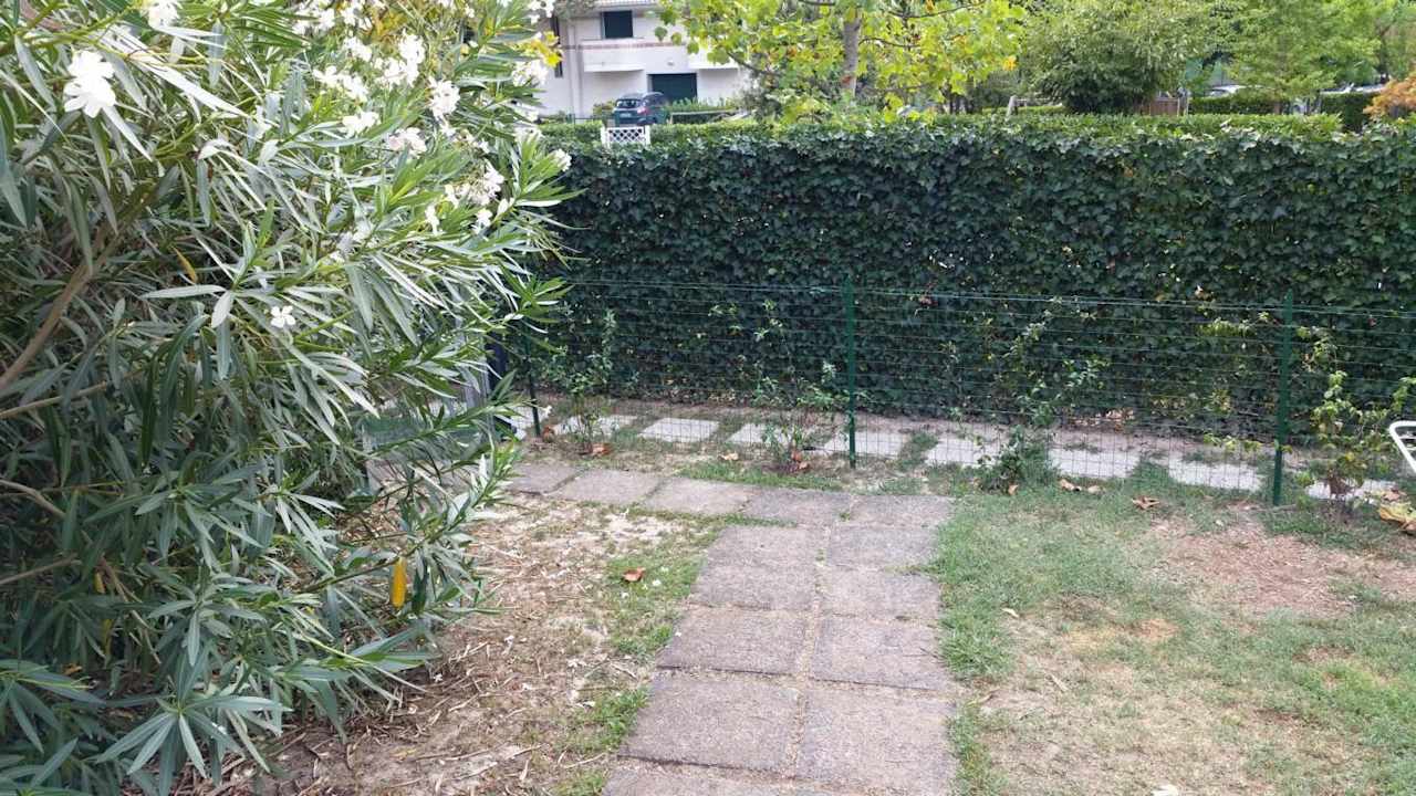 Zum Hinterausgang Villa Erica