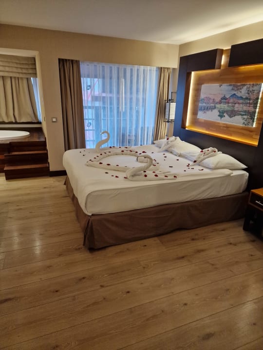 Zimmer Limak Lara Deluxe Hotel & Resort