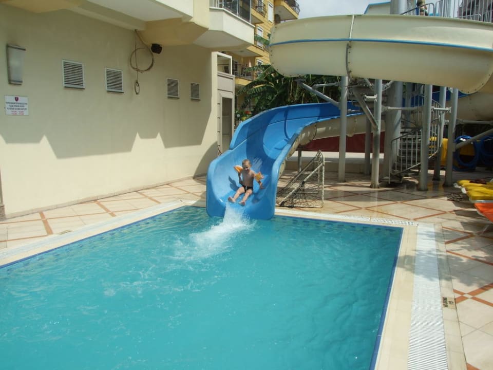 Mały basen Sultan Sipahi Resort