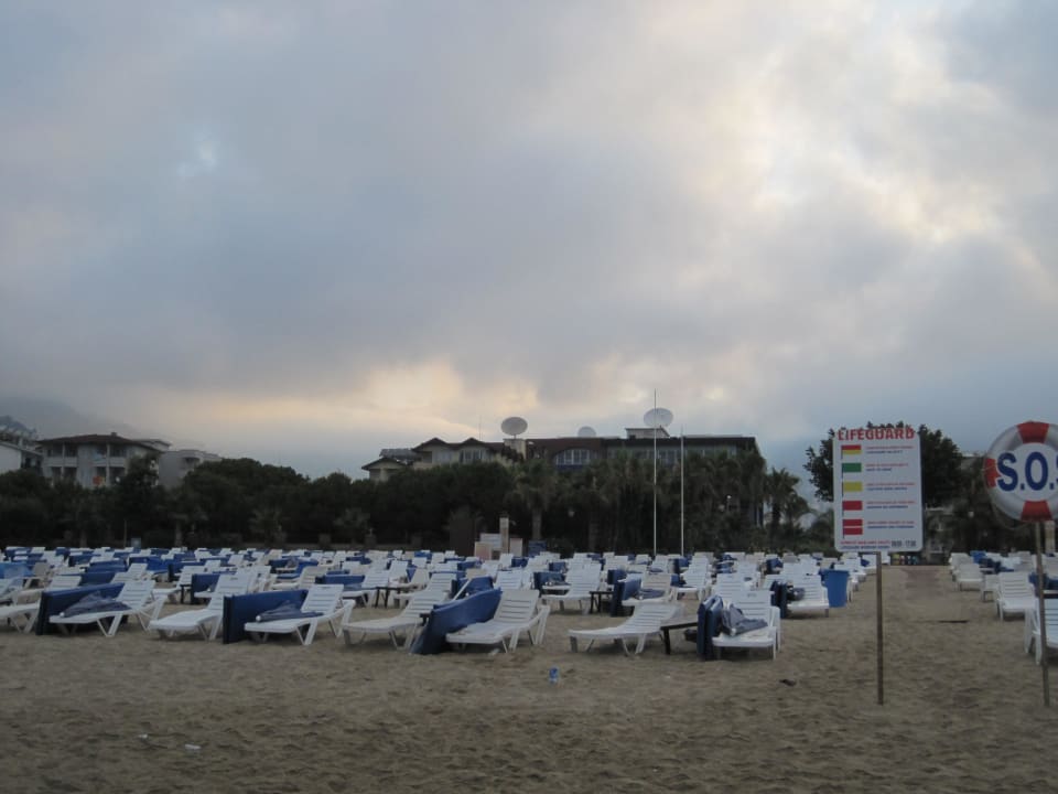 Morgens um 6.00 Uhr bei 70 % Luftfeuchtigkeit! Gardenia Hotel