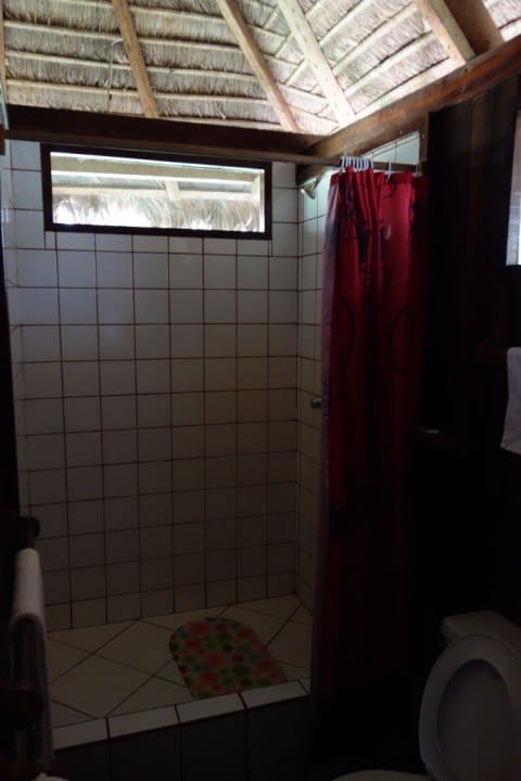 Das Badezimmer Corto Maltes Amazonia Lodge